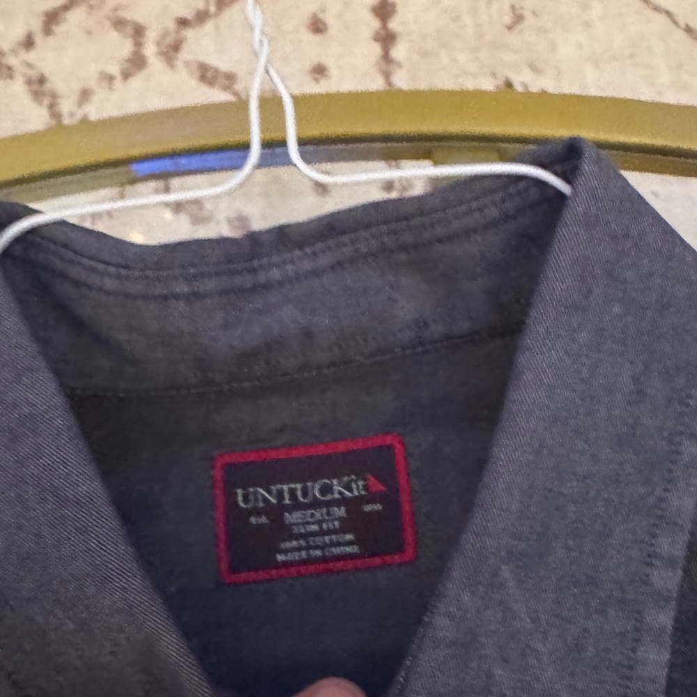 UNTUCKit medium Slim Fit Wrinkle Free Shirt Long Sleeve